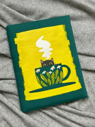 Cat in tea cup